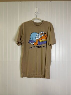 Garfield 'Is It Friday Yet' Short Sleeve T-Shirt Size Large